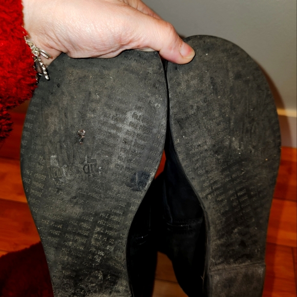 Miss Mooz - Picture 3 of 4